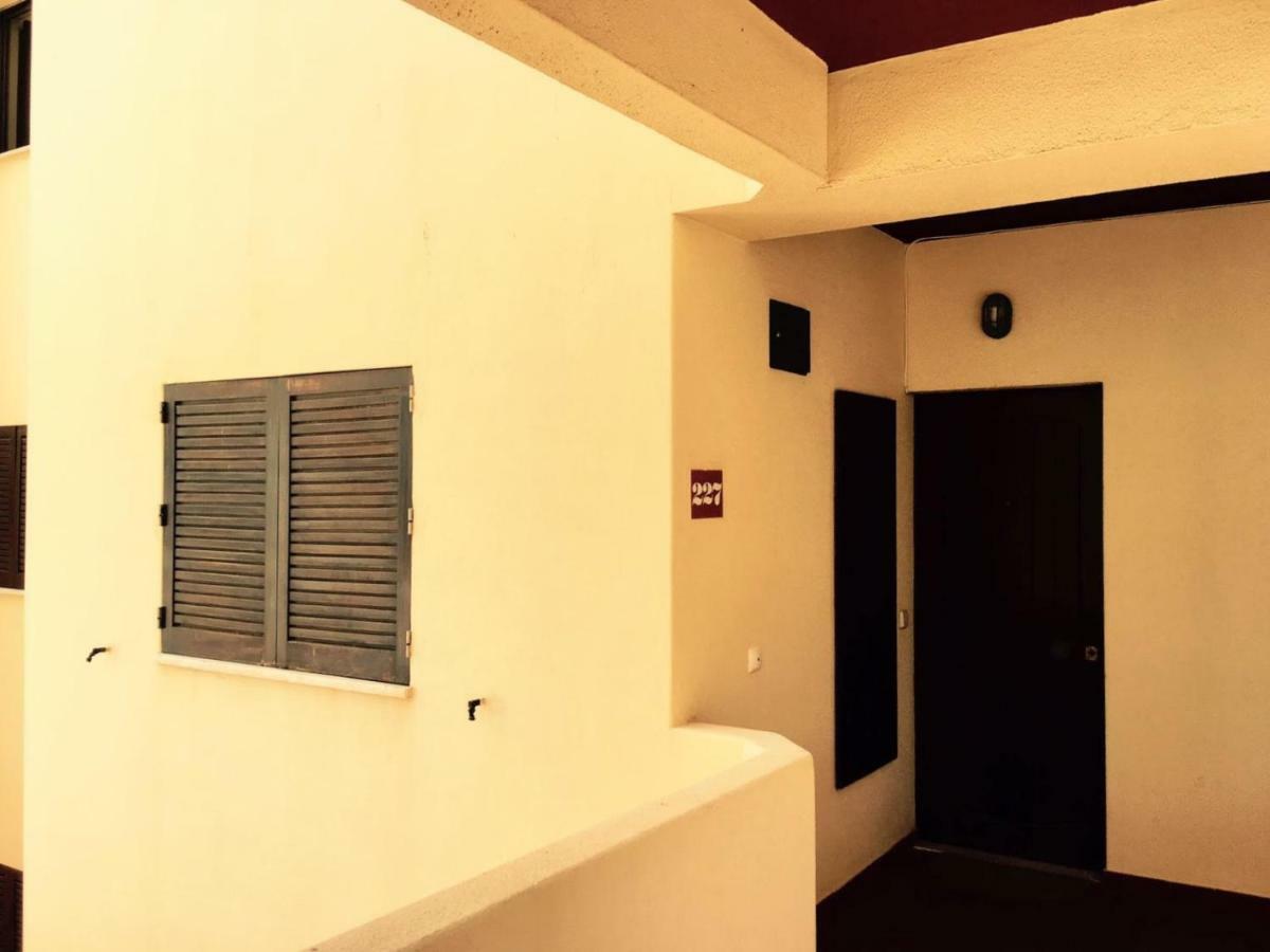 Lagos Apartment Ap Praia Dona Ana Экстерьер фото